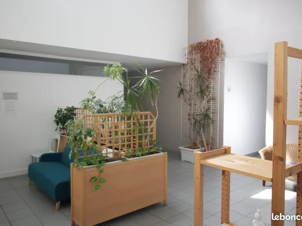 Bureau 31 m²