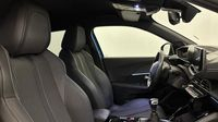 Peugeot 2008 1.2 PureTech 130ch S&S GT — photo 15