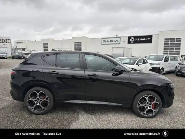 Alfa Romeo Tonale 1.3 hybride rechargeable phev 280ch at6 e-q4 — photo 4
