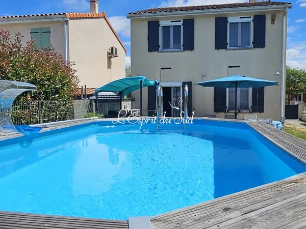 Maison récente très agréable, jardin, piscine