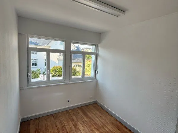Bureau 8m² rénové - Fibre - Environnement professionnel - Saint-Omer