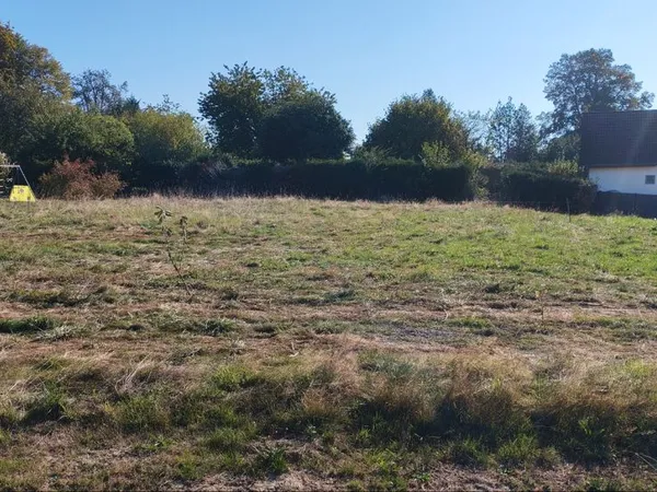 Vends terrain à bâtir