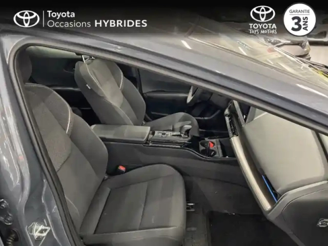 Toyota Prius hybride rechargeable 223ch design phe — photo 6