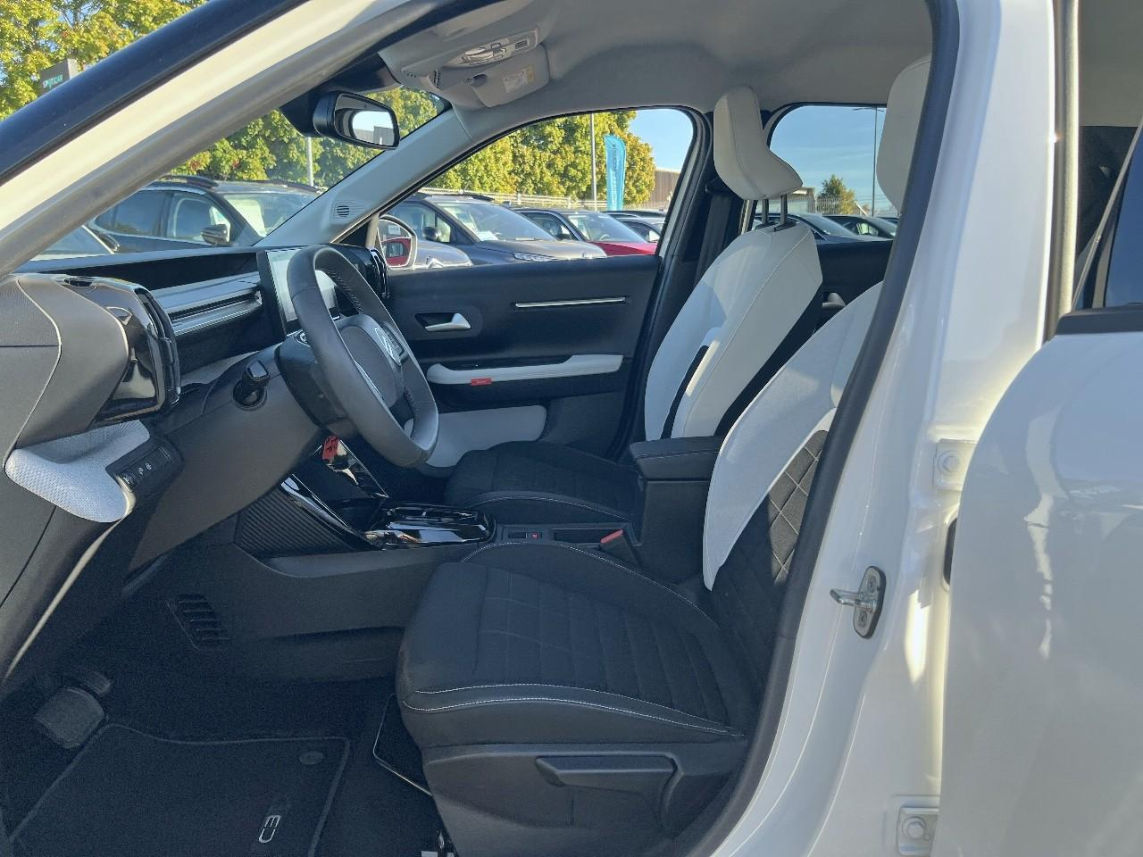 Citroën C3 hybride 110 ch automatique max — photo 9