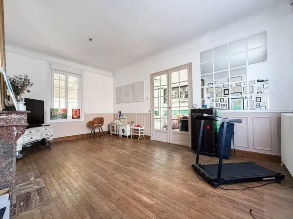 Maison 6 pièces 166 m²