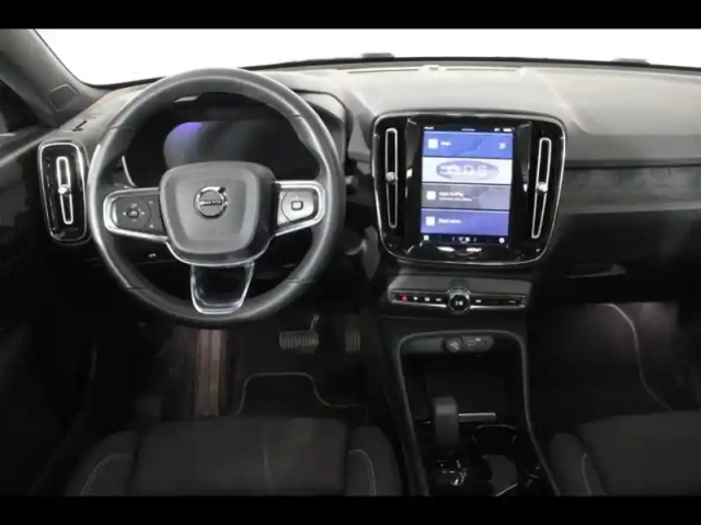 Volvo C40 recharge 231ch start — photo 30