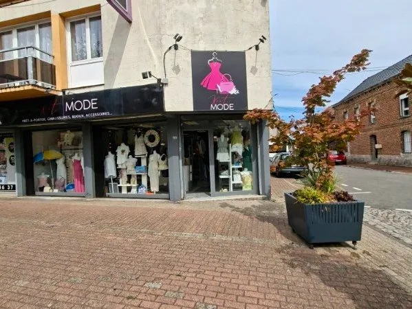 Local commercial centre ville