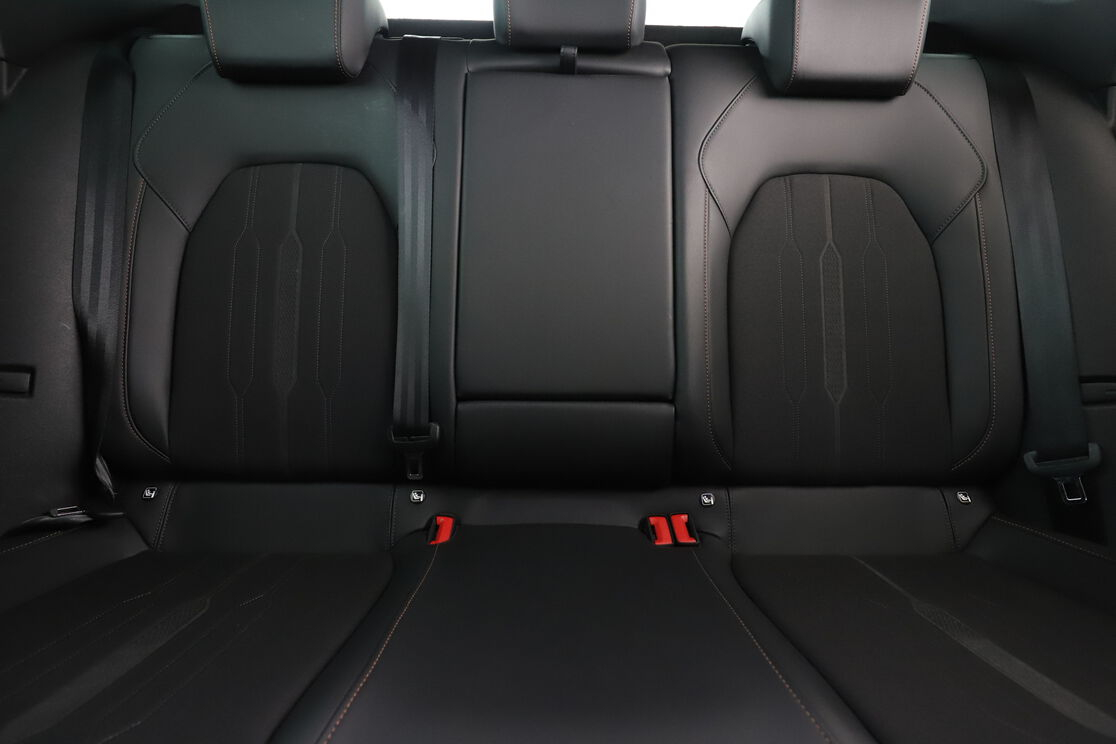 Cupra Formentor 1.4 e-HYBRID VZ DSG6 — photo 14