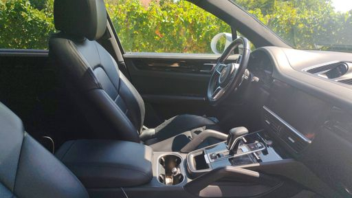 Porsche Cayenne 3.0 V6 461 AWD E-Hybrid BVA8 - N/A – 2018 – 88400 km – Hybride rechargeable – Boîte Automatique — photo 10