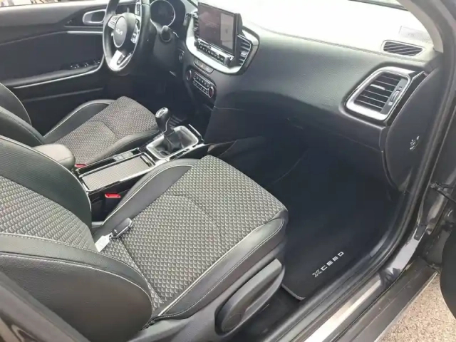 Kia Xceed 1.5l t-gdi 160 ch bvm6 — photo 21