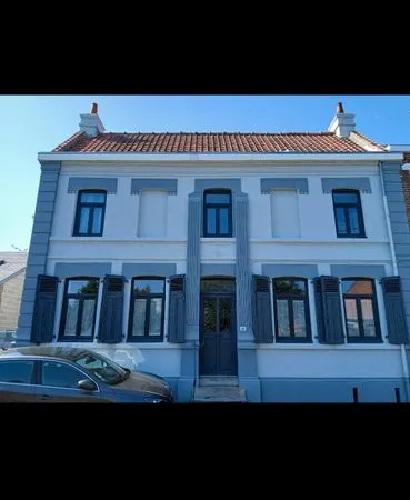 Maison meublée lumineuse, rénovée, 3 chambres avec jardin, proche Lille et Institution Sainte Marie 
