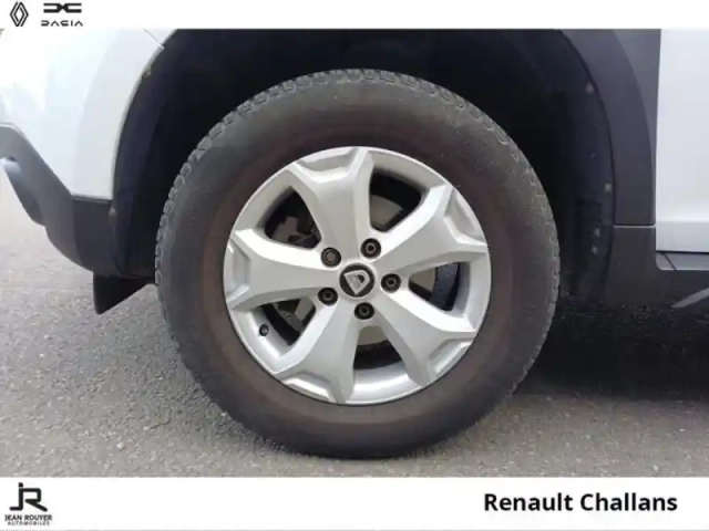 Dacia Duster 1.5 blue dci 115ch confort 4x2 — photo 8