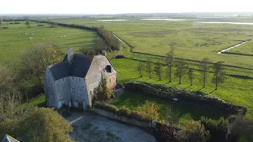 Château 7 pièces 245 m²