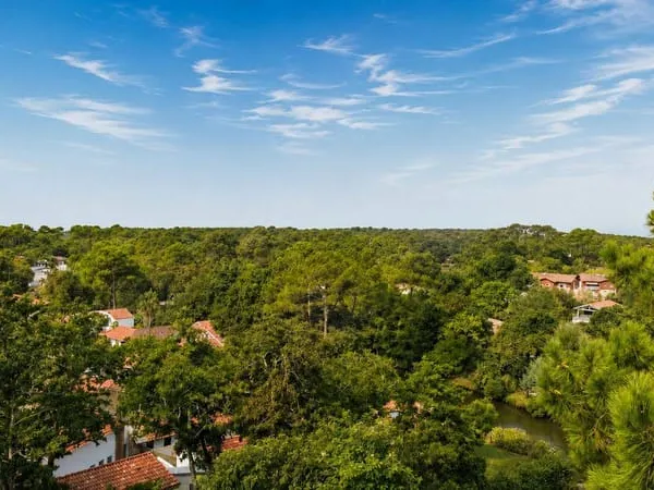 Terrain 588 m²