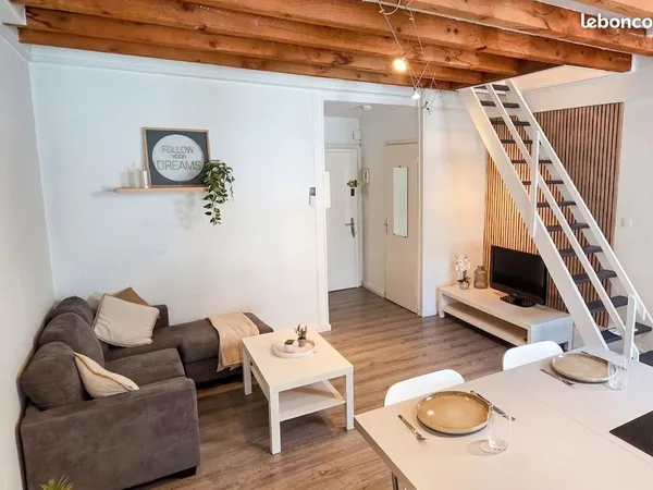 Hypercentre — Duplex T2 meublé, rendement 6,9 %