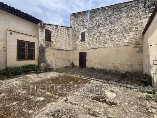 Immeuble 350 m²