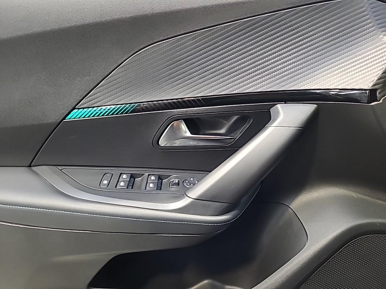 Peugeot 2008 puretech 100 s&s bvm6 allure — photo 25