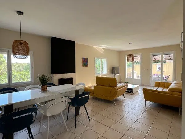 🏡 à louer - maison meublée à la garde-adhémar (26700)