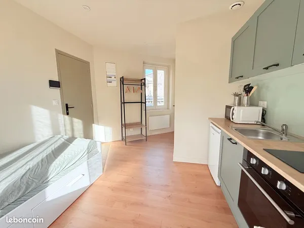 Studio 1 pièce 15 m²