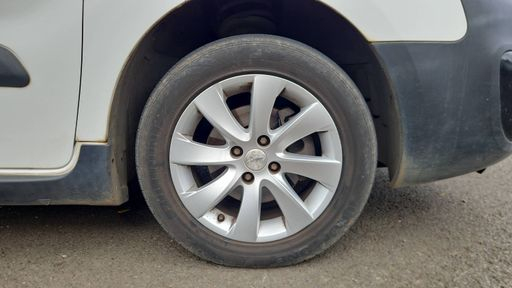 Peugeot Partner Tepee 1.6 Hdi 92 - Access – 2015 – 160420 km – Diesel – Boîte Manuelle — photo 31