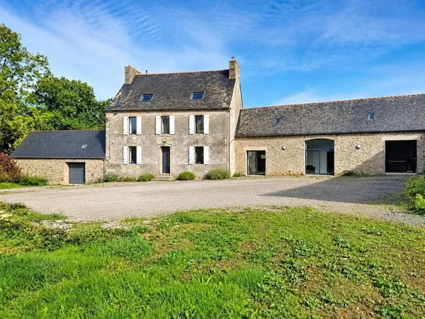 Corps de ferme, maison 220m², 6 pièces