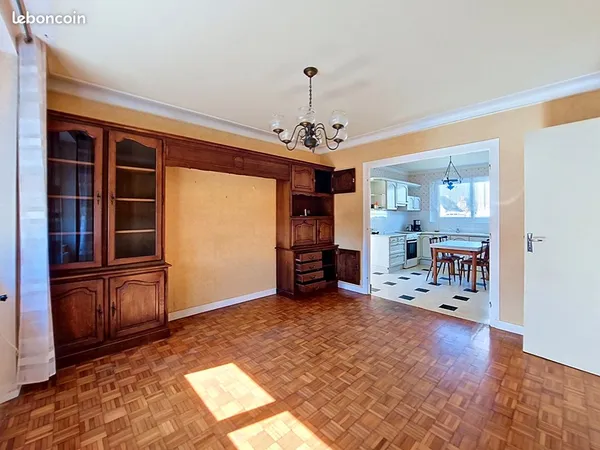 Maison 8 pièces 184 m²