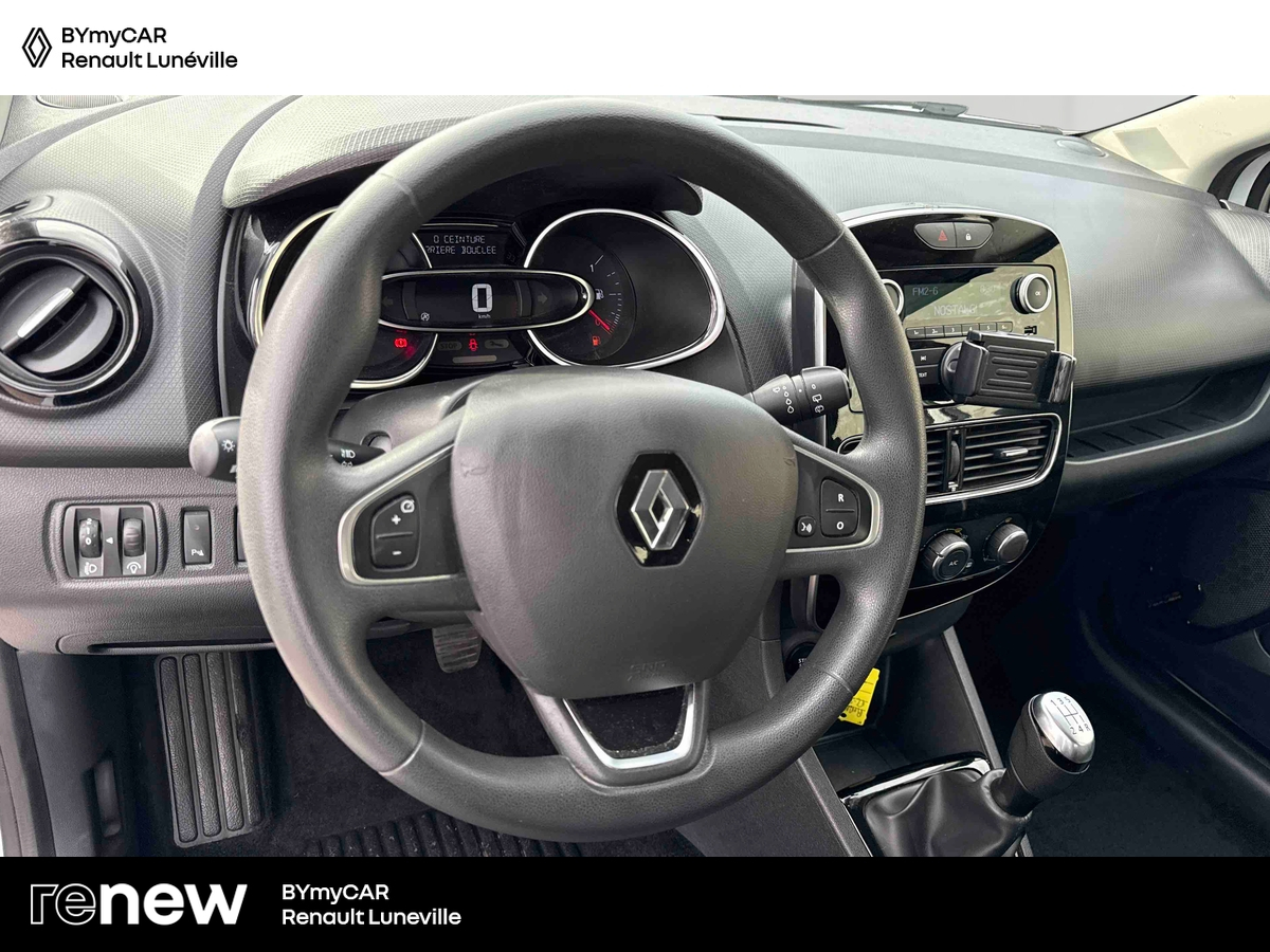 Renault Clio TCe 90 - 19 — photo 10
