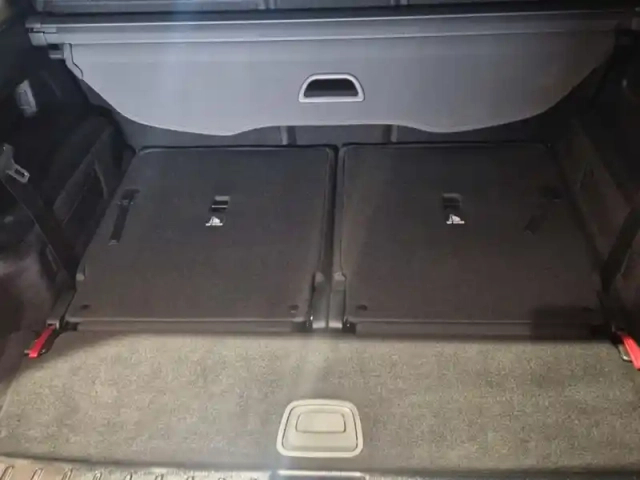 Mercedes Glb 200 d amg line — photo 16