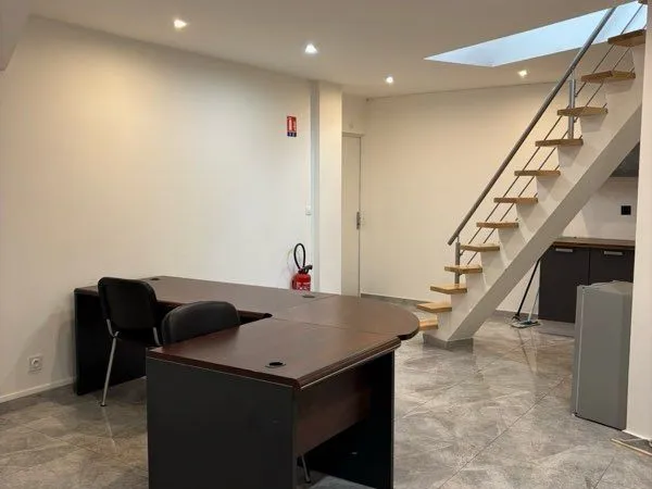 Local commercial / bureaux