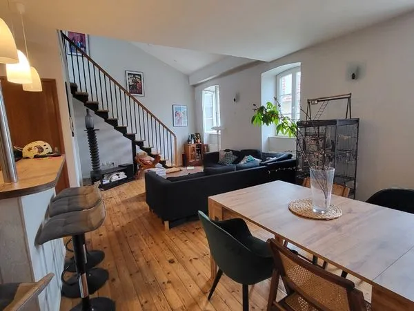 Appartement lumineux, de beaux volumes pour un cadre de vie idéal
