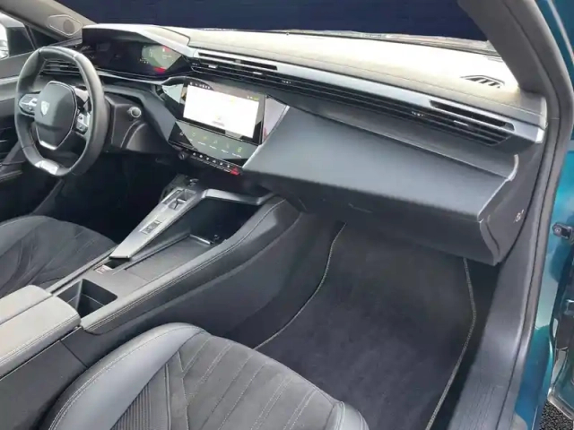 Peugeot 408 puretech 130 ch s&amp;s eat8 — photo 18