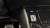 Peugeot 2008 1.2 PureTech 130ch S&S GT EAT8 — photo 17