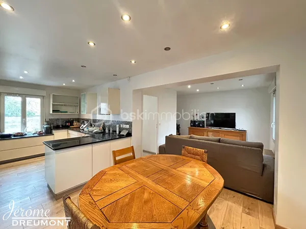 Maison 7 pièces 93 m²