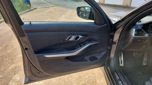 BMW Serie 3 Touring xDrive 30d 286 Mild Hybrid Steptronic8 - M Sport – 2022 – 100581 km – Hybride diesel – Boîte Automatique — photo 53