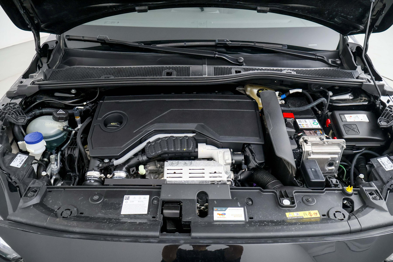 Peugeot 208 — photo 31
