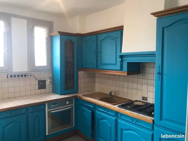 139 000 EUROS -VENTE par propriétaire 75 M² - T4 - 5ème ETAGE ascenseur- ST MARTIN MONTPELLIER