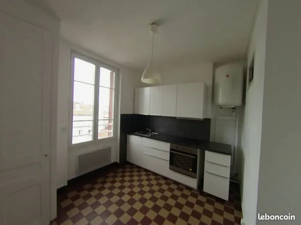 T2 bis 62 m² + parking, Lyon 3 Dauphiné, 5e étage ascenseur