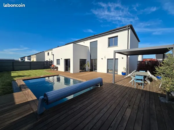Amanvillers — Maison contemporaine 168 m² avec piscine chauffée — DPE A