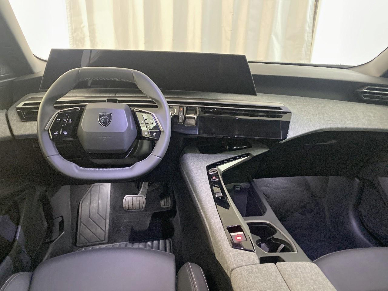 Peugeot 5008 hybrid 145 ch e-dcs6 allure — photo 8