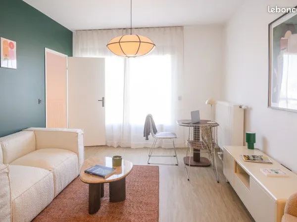 Chambre 1 pièce 15 m²