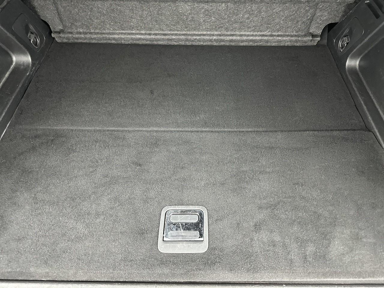 Citroën C5 Aircross hybride rechargeable 225 e-eat8 shine — photo 6