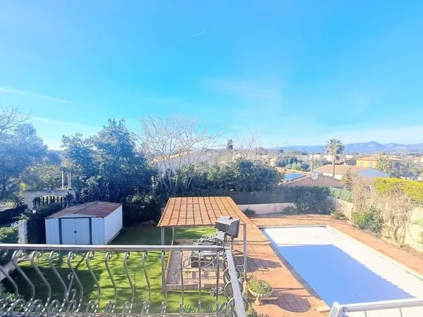 Maison 6 pièces 150 m²