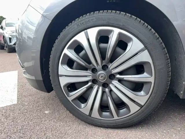 Renault Scenic grand  tce 140 edc — photo 19