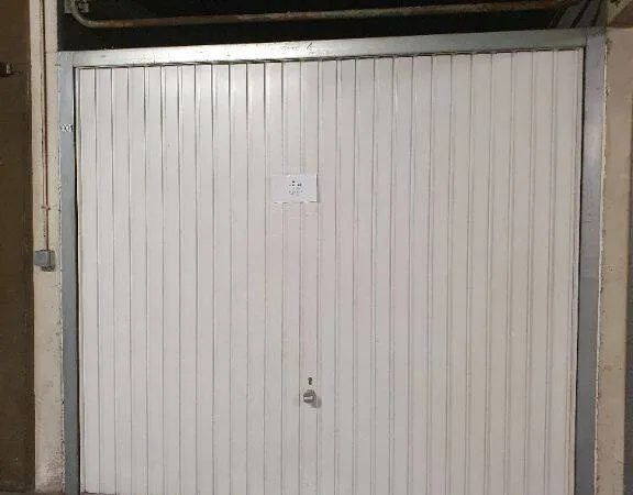 Parking 12 m²