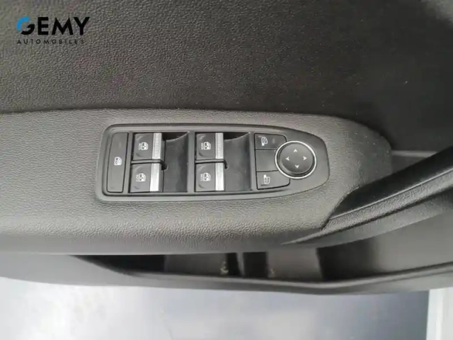 Renault Captur mild hybrid 160 edc — photo 42