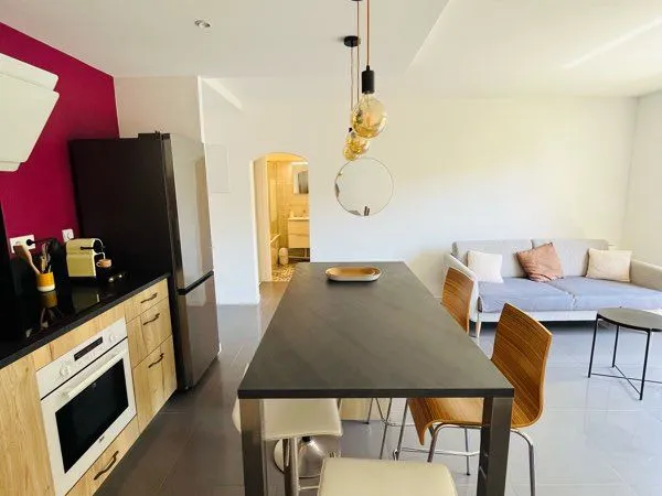 2 pièces - 42 m2 - 1 chambre