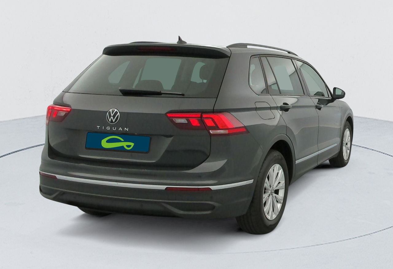 Volkswagen Tiguan — photo 5