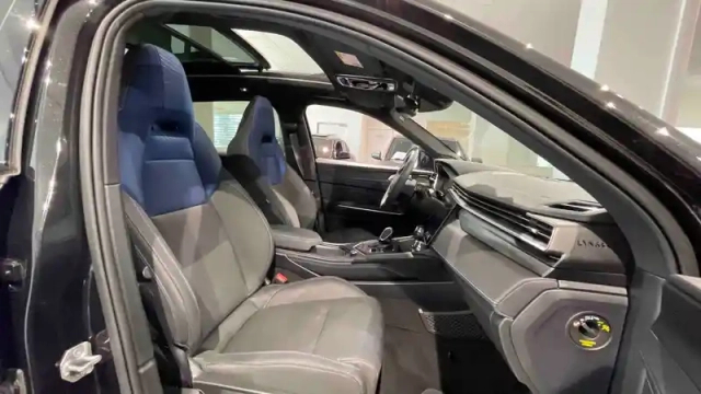 Lynk&Amp;Co 01 1.5 phev 261 ch dcth7 — photo 27