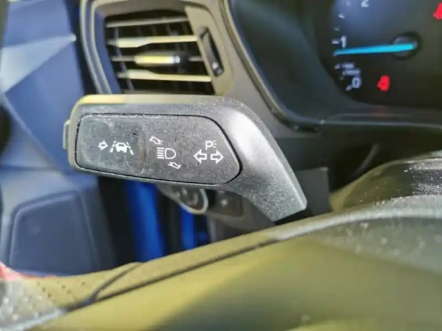 Ford Focus st-line 2.0 ecoblue 150 ch — photo 20