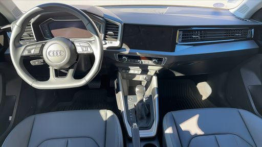 Audi A1 Sportback 35 TFSI 150 S-Tronic 7 - Design – 2021 – 10627 km – Essence – Boîte Robotisée — photo 19